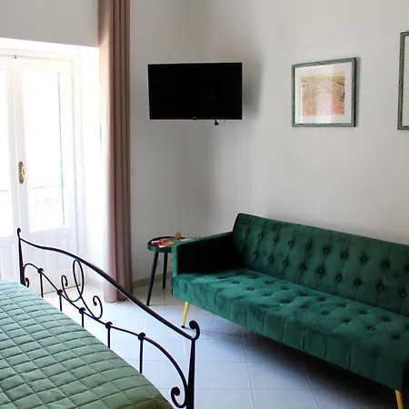 Holiday home Verdefoglia House